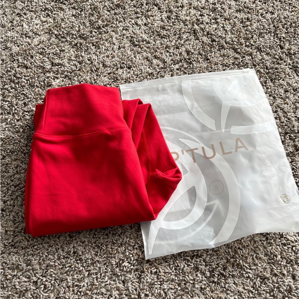 P’Tula Valerie Leggings size Small, 23 inch. Brand new with tags.